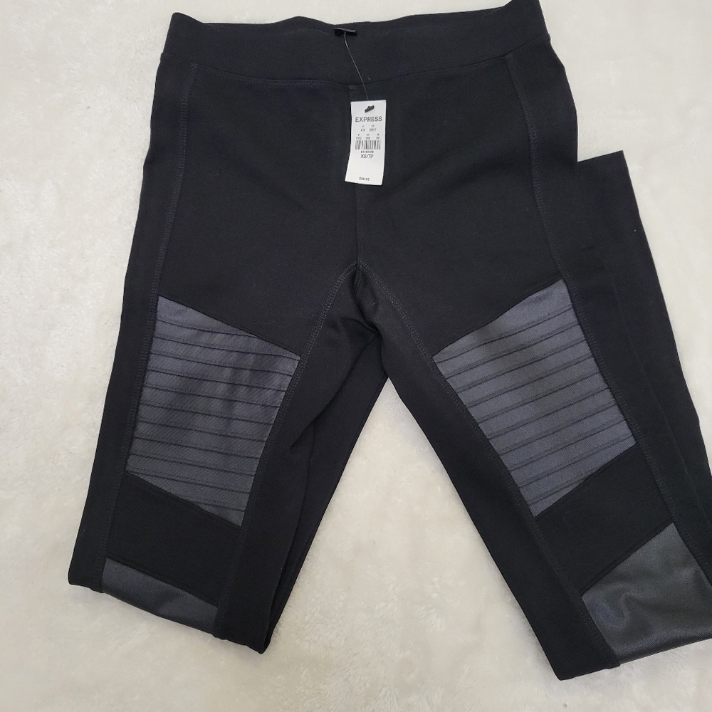 Express - Pants/Leggings. Color: Black. Size: XS.